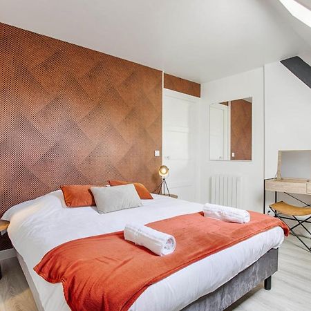 La Casa Centra Charm At Falaise'S Downtown Apartment Falaise  Bagian luar foto